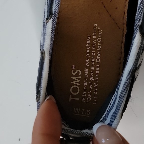 Tom's Fabric Loafers Blue White Stripe Size 7.5W - Picture 5 of 5